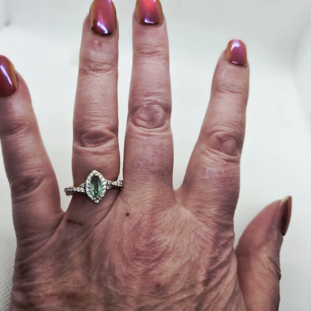 NWOT Genuine Ethiopian Emerald and Moissanite Halo Ring Size 7 - Picture 5 of 12